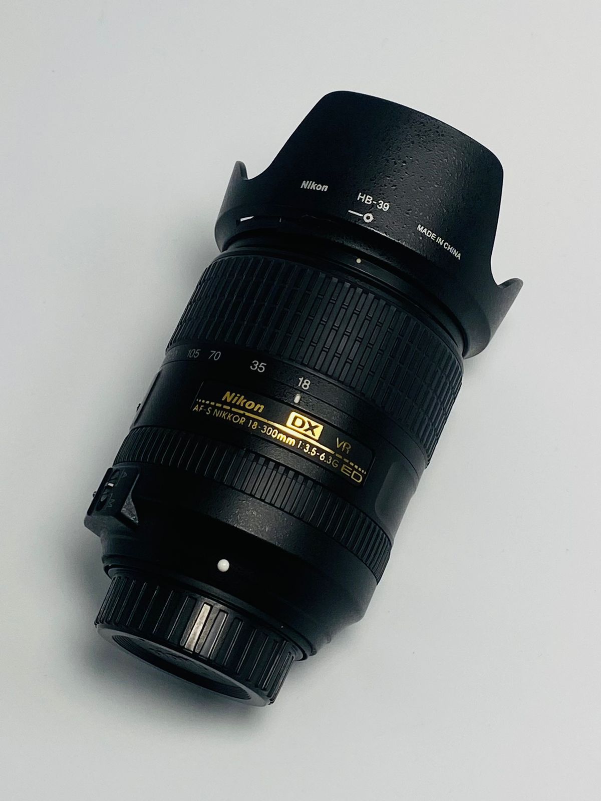 Nikon 18-300mm F3.5/6.3 - 2047711