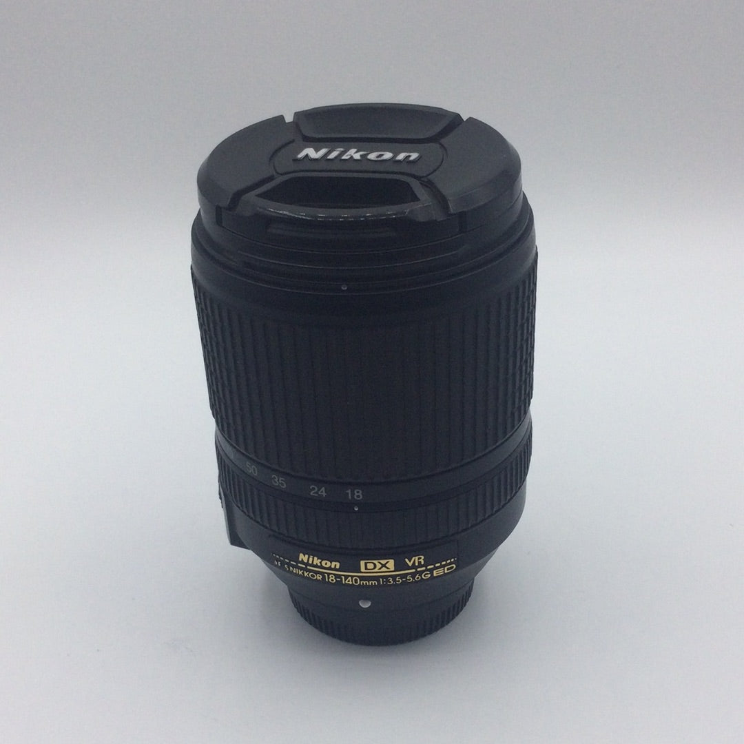 Nikon 18-140mm - 70395438