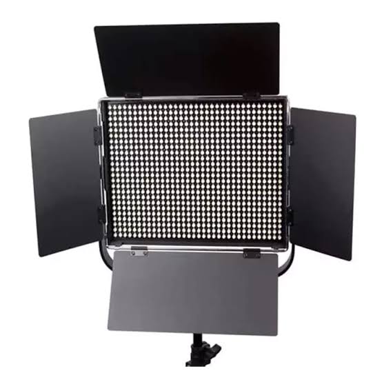 Viltrox VL-D640B High Brightness LED Light Portable Studio Light with HD LCD screen and wireless remote controller system